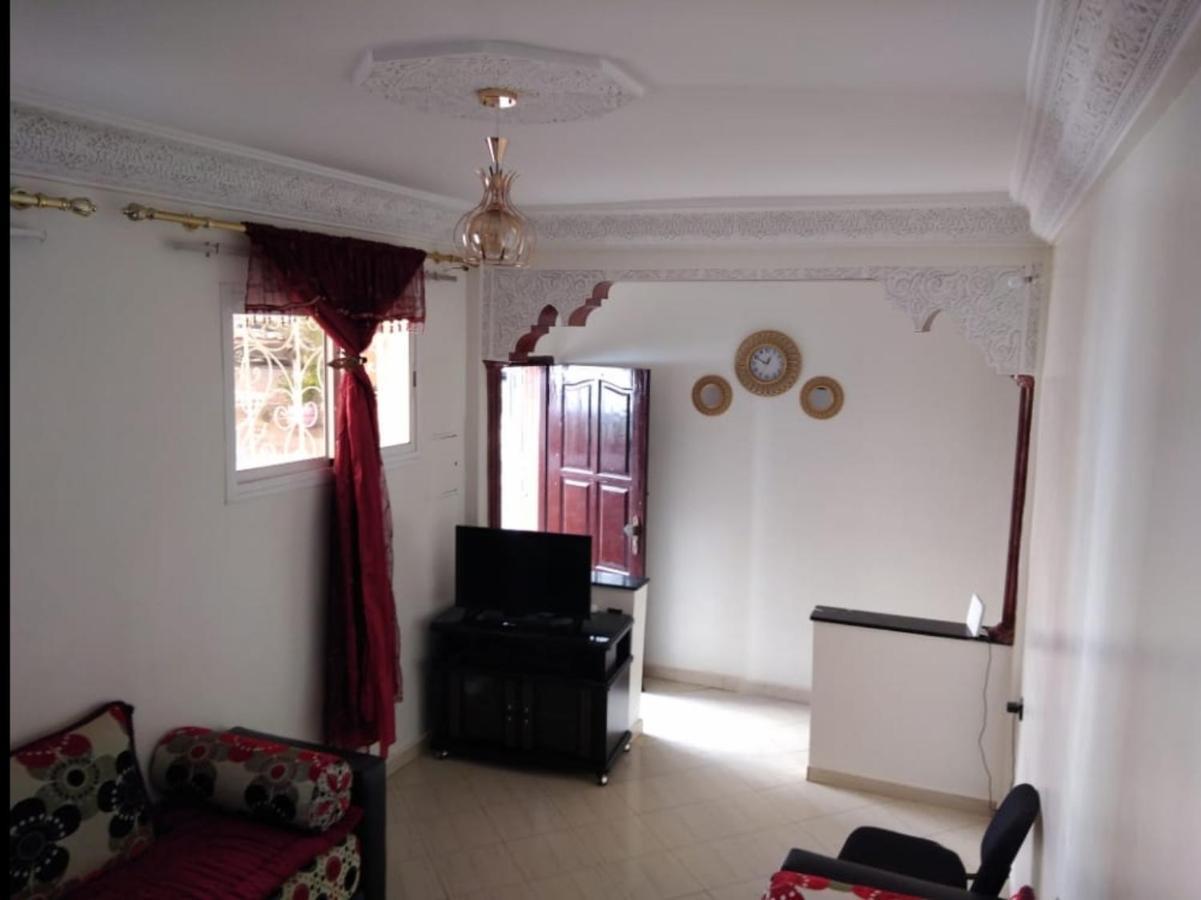 Appartement meublé près du grand souk Elhad Agadir Esterno foto