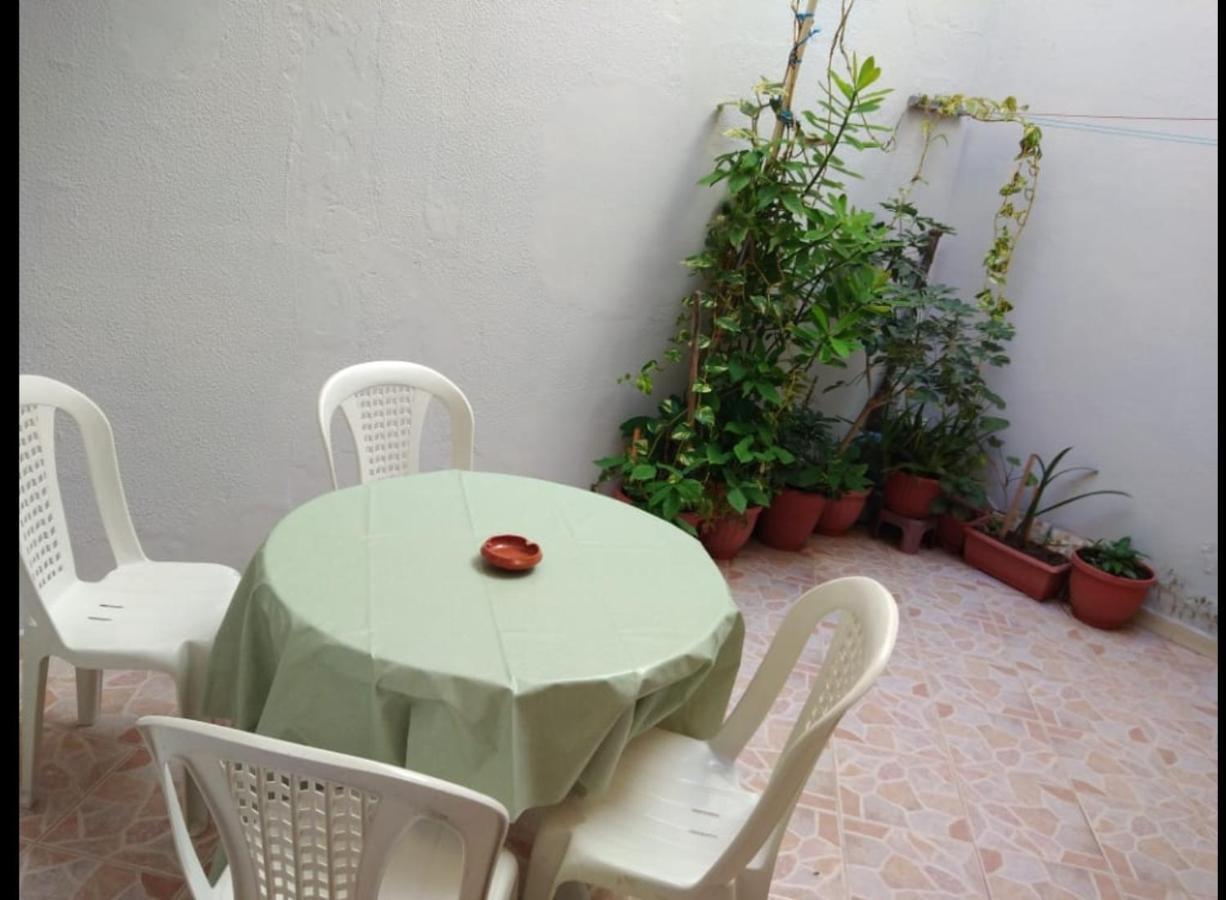 Appartement meublé près du grand souk Elhad Agadir Esterno foto