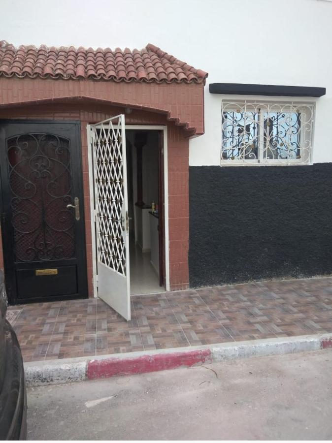 Appartement meublé près du grand souk Elhad Agadir Esterno foto